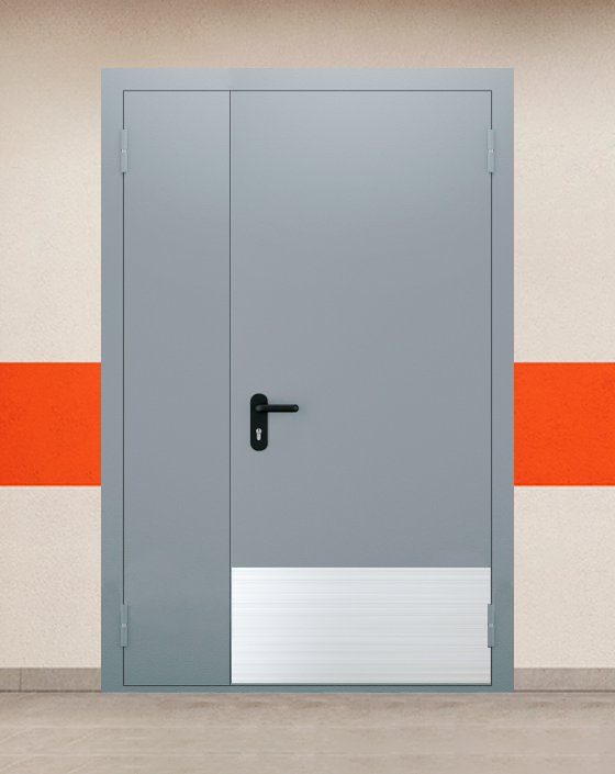 Противопожарная полуторная серая дверь EI 30 (3-го типа) без доводчика с широким отбойником