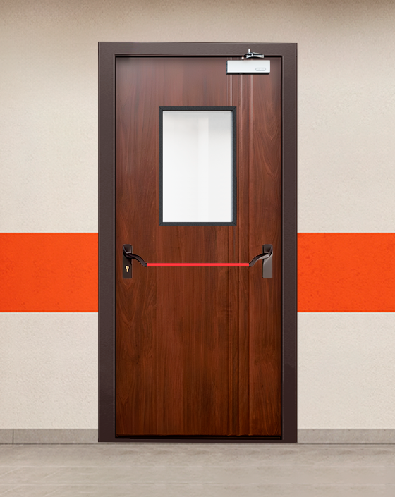 Противопожарная однопольная МДФ коричневая дверь с ручкой антипаника, прямоугольным окном