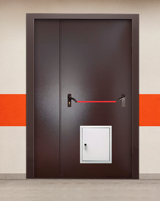 Противопожарная полуторная коричневая дверь порошковым напылением EIS 90 без доводчика с ручкой антипаника, стыковочным узлом